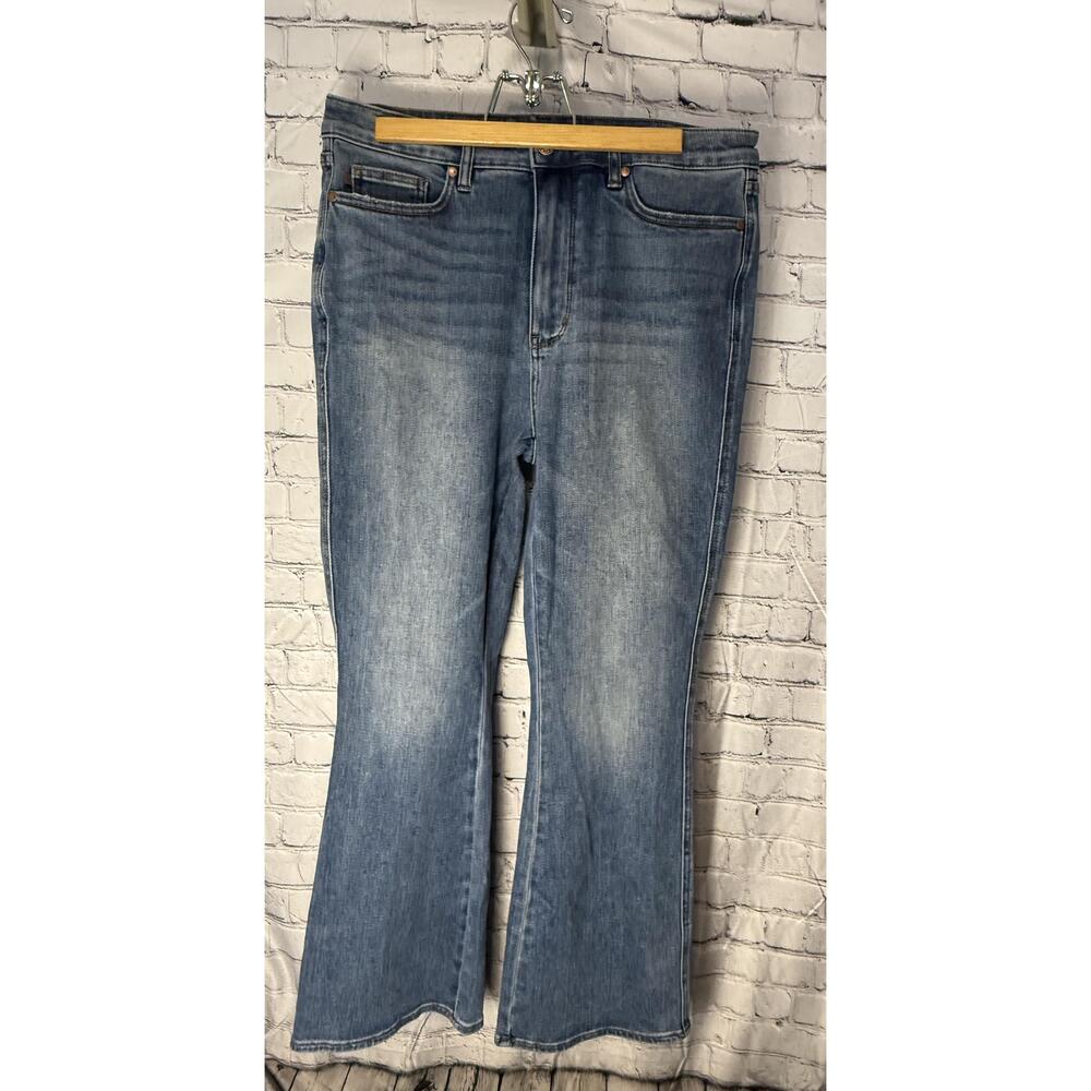 Judy Blue Women’s Light Blue Boot Cut Flared Leg Faded Wash Jeans 15/32 - Picture 1 of 10
